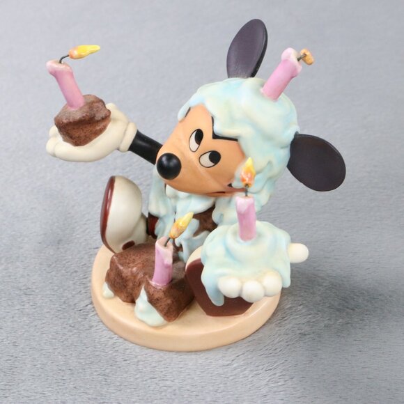 Walt Disney Classics Collection Mickey’s 70th Birthday “Mickey’s Birthday Party” - Picture 6 of 6